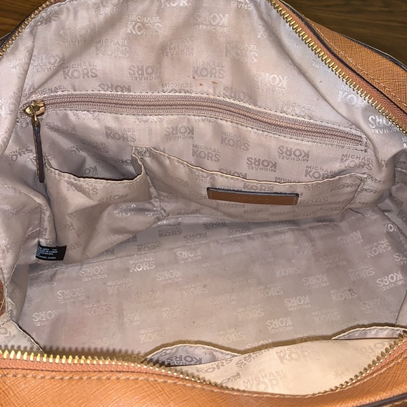 Michael Kors Handbag - Picture 5 of 7